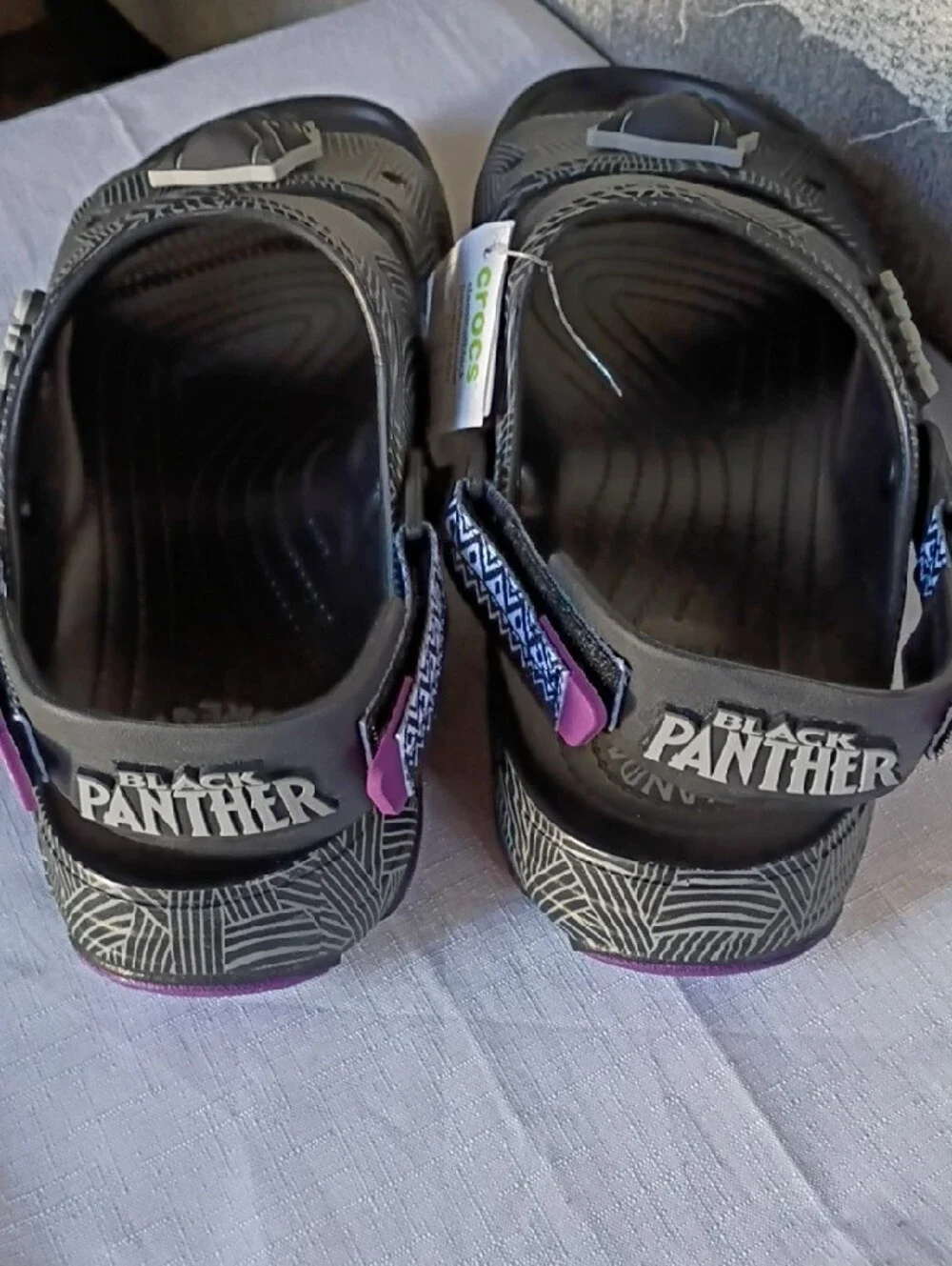 CROCS Men's Marvel Black & Gray Black Panther Graphic Sport Sandals Size 13 - Picture 3 of 9